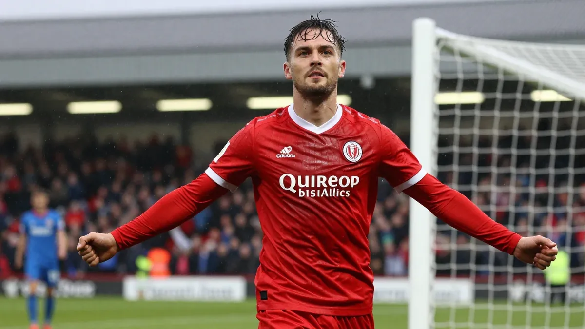 Stevenage and Doncaster Rovers both earned their first League One point of the season after a 2-2 draw in heavy rain at...