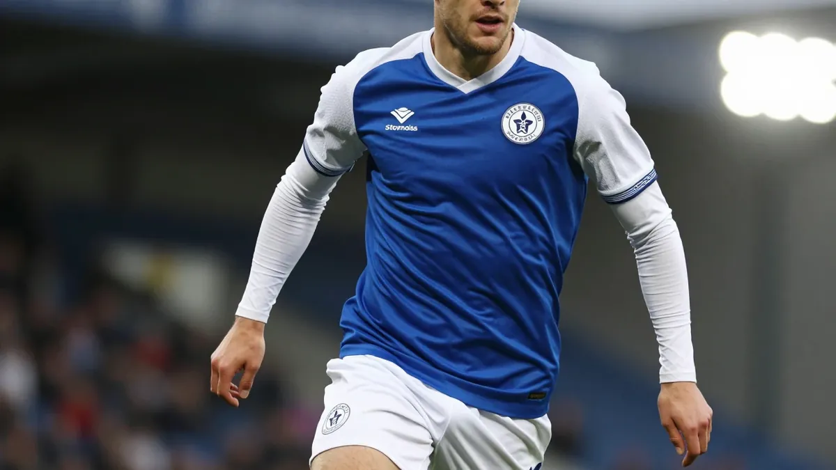 Stevenage Signs Michael Mellon in Thrilling Transfer Deal